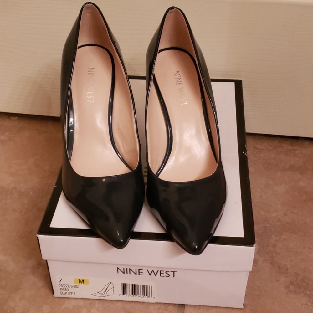 Patent leather shoes
